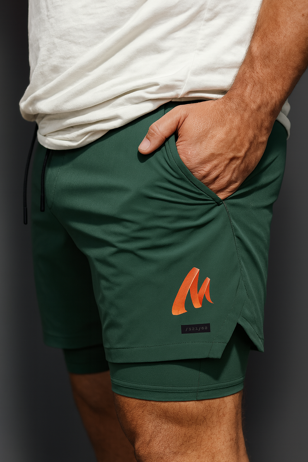 Bermuda com bolso e short interno